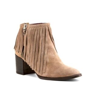 Etienne Aigner Fringe TATI BOOTIE IN PUTTY SUEDE SZ 9.5
